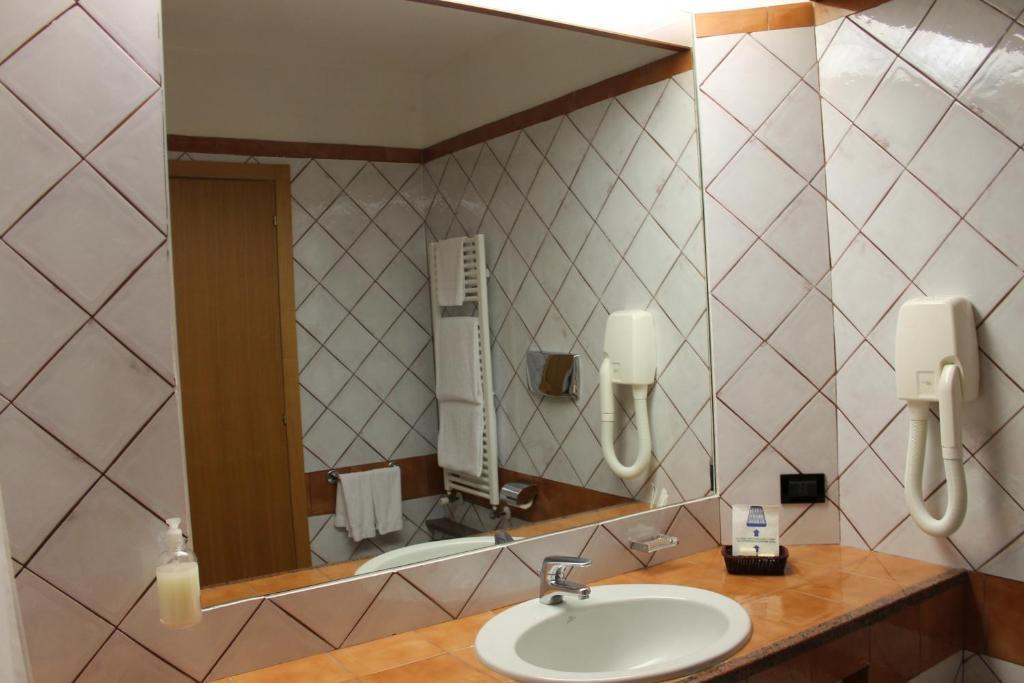 Hotel Grillo Assemini Room photo